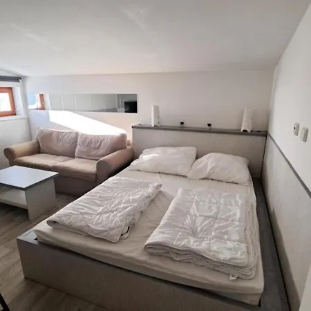 Apartment Stratos Ostruzna
